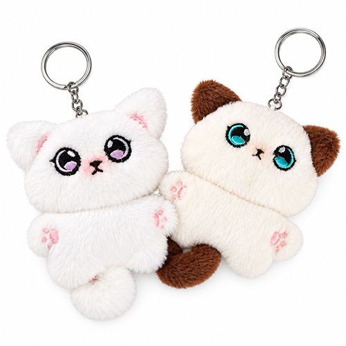Plush Squeaky Big-Eyed Cat Pendant