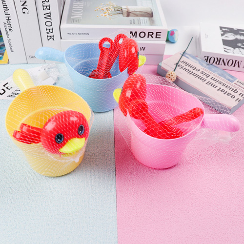 2021 Little Duck Beach Bucket