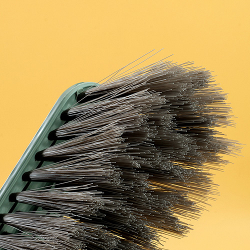 2355 Color Matching Bed Brush